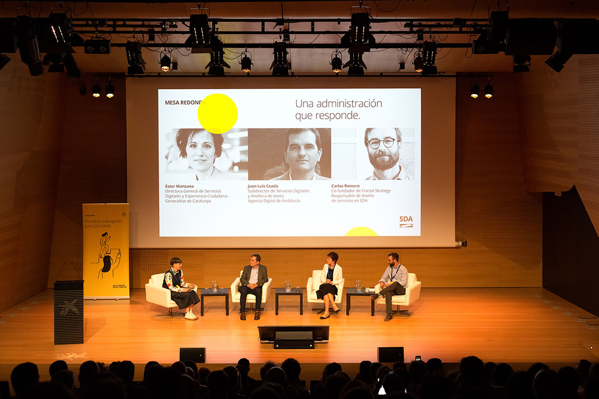 Imagen general del auditorio durante la mesa redonda